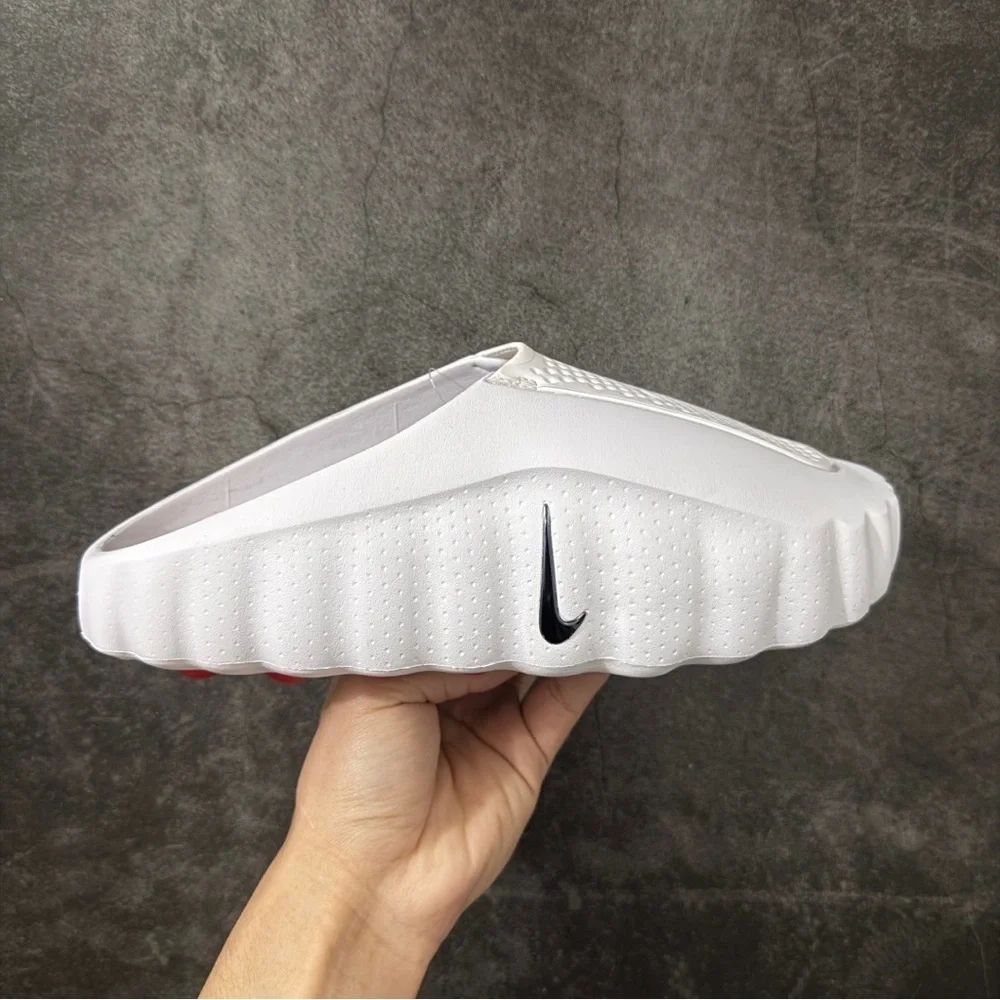 Brand new white Nike Mind 001 slippers (box not included)
